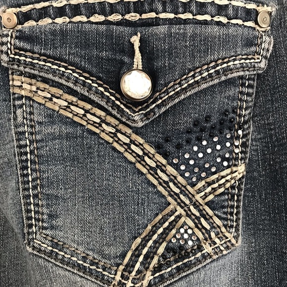 Bling Capris - Picture 4 of 7